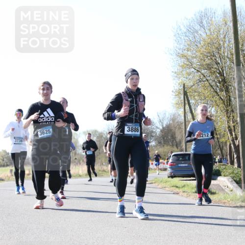 06.04.2025 - 44. Internationalen Wilhelmsburger Insellauf Jannik Wohlers http://msf.ph/oto/7623631 06.04.2025 10:29:37 Laufen 3736, 3625, 510, 3886, 212 meine-sportfotos.de