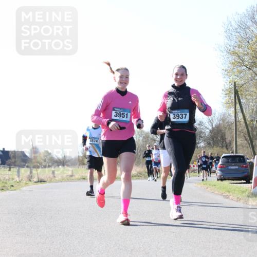 06.04.2025 - 44. Internationalen Wilhelmsburger Insellauf Jannik Wohlers http://msf.ph/oto/7623702 06.04.2025 10:30:00 Laufen 4574, 3951, 3937, 31, 4321 meine-sportfotos.de