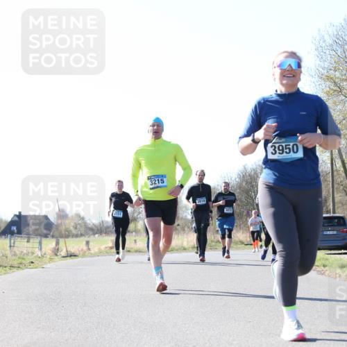 06.04.2025 - 44. Internationalen Wilhelmsburger Insellauf Jannik Wohlers http://msf.ph/oto/7623729 06.04.2025 10:30:12 Laufen 151, 3215, 3818, 3072, 3950 meine-sportfotos.de