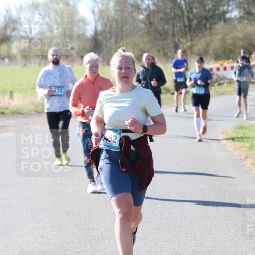 06.04.2025 - 44. Internationalen Wilhelmsburger Insellauf Jannik Wohlers http://msf.ph/oto/7623804 06.04.2025 10:30:47 Laufen 172, 462 meine-sportfotos.de