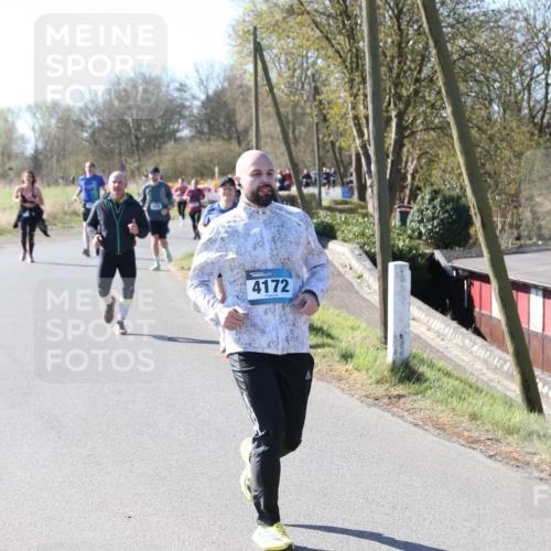06.04.2025 - 44. Internationalen Wilhelmsburger Insellauf Jannik Wohlers http://msf.ph/oto/7623817 06.04.2025 10:30:51 Laufen 4172 meine-sportfotos.de