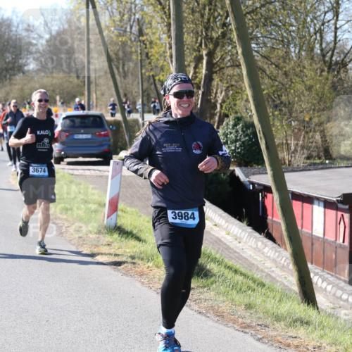 06.04.2025 - 44. Internationalen Wilhelmsburger Insellauf Jannik Wohlers http://msf.ph/oto/7623837 06.04.2025 10:31:05 Laufen 503, 3674, 2009, 2024, 3984 meine-sportfotos.de