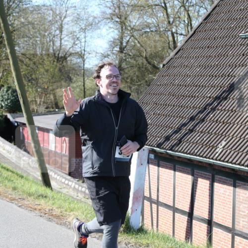 06.04.2025 - 44. Internationalen Wilhelmsburger Insellauf Jannik Wohlers http://msf.ph/oto/7623861 06.04.2025 10:31:22 Laufen  meine-sportfotos.de