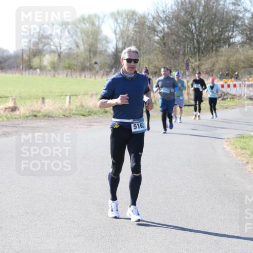06.04.2025 - 44. Internationalen Wilhelmsburger Insellauf Jannik Wohlers http://msf.ph/oto/7623878 06.04.2025 10:31:29 Laufen 5162, 4542, 31, 4321 meine-sportfotos.de