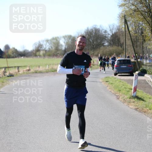 06.04.2025 - 44. Internationalen Wilhelmsburger Insellauf Jannik Wohlers http://msf.ph/oto/7623897 06.04.2025 10:31:54 Laufen  meine-sportfotos.de