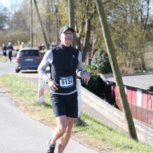06.04.2025 - 44. Internationalen Wilhelmsburger Insellauf Jannik Wohlers http://msf.ph/oto/7623923 06.04.2025 10:32:02 Laufen 5124 meine-sportfotos.de