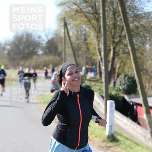 06.04.2025 - 44. Internationalen Wilhelmsburger Insellauf Jannik Wohlers http://msf.ph/oto/7623954 06.04.2025 10:32:12 Laufen 337 meine-sportfotos.de