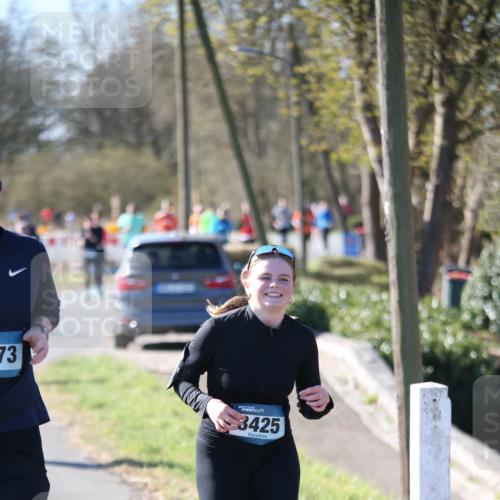 06.04.2025 - 44. Internationalen Wilhelmsburger Insellauf Jannik Wohlers http://msf.ph/oto/7623972 06.04.2025 10:32:17 Laufen 73, 3425 meine-sportfotos.de