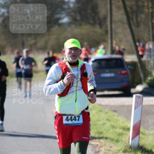 06.04.2025 - 44. Internationalen Wilhelmsburger Insellauf Jannik Wohlers http://msf.ph/oto/7623985 06.04.2025 10:32:21 Laufen 4447 meine-sportfotos.de