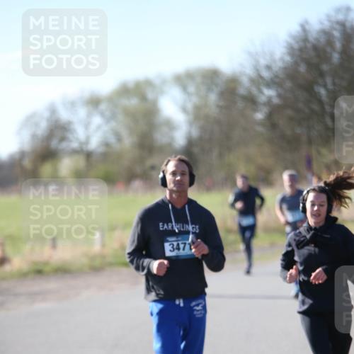 06.04.2025 - 44. Internationalen Wilhelmsburger Insellauf Jannik Wohlers http://msf.ph/oto/7623996 06.04.2025 10:32:23 Laufen 3471 meine-sportfotos.de
