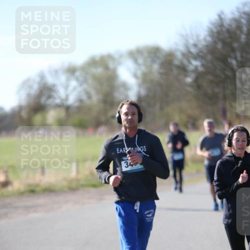 06.04.2025 - 44. Internationalen Wilhelmsburger Insellauf Jannik Wohlers http://msf.ph/oto/7623998 06.04.2025 10:32:23 Laufen 34 meine-sportfotos.de
