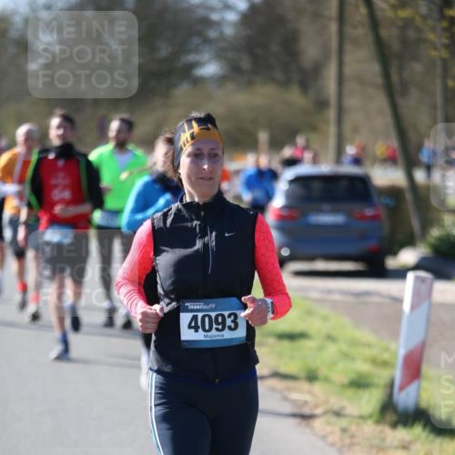06.04.2025 - 44. Internationalen Wilhelmsburger Insellauf Jannik Wohlers http://msf.ph/oto/7624020 06.04.2025 10:32:36 Laufen 4093 meine-sportfotos.de