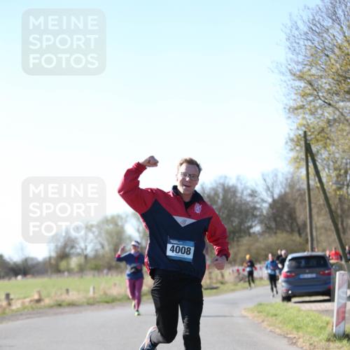 06.04.2025 - 44. Internationalen Wilhelmsburger Insellauf Jannik Wohlers http://msf.ph/oto/7624088 06.04.2025 10:32:56 Laufen 4008 meine-sportfotos.de