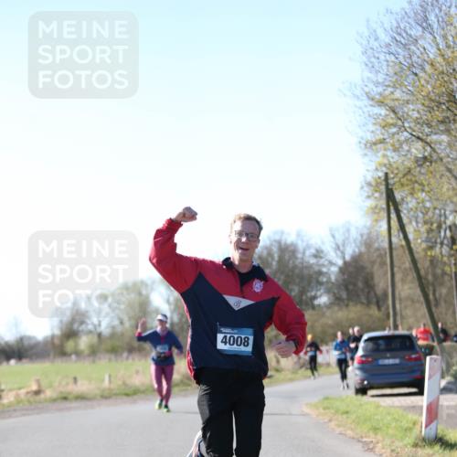 06.04.2025 - 44. Internationalen Wilhelmsburger Insellauf Jannik Wohlers http://msf.ph/oto/7624089 06.04.2025 10:32:56 Laufen 3, 4008 meine-sportfotos.de