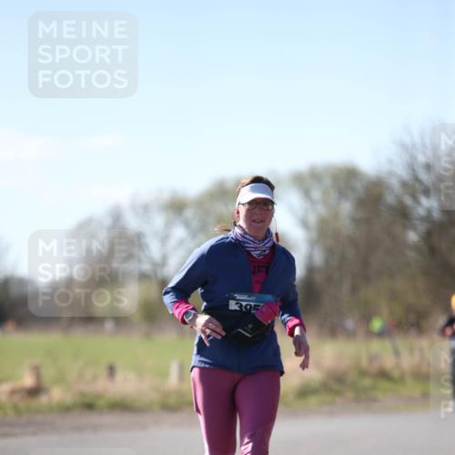 06.04.2025 - 44. Internationalen Wilhelmsburger Insellauf Jannik Wohlers http://msf.ph/oto/7624099 06.04.2025 10:33:01 Laufen 305 meine-sportfotos.de