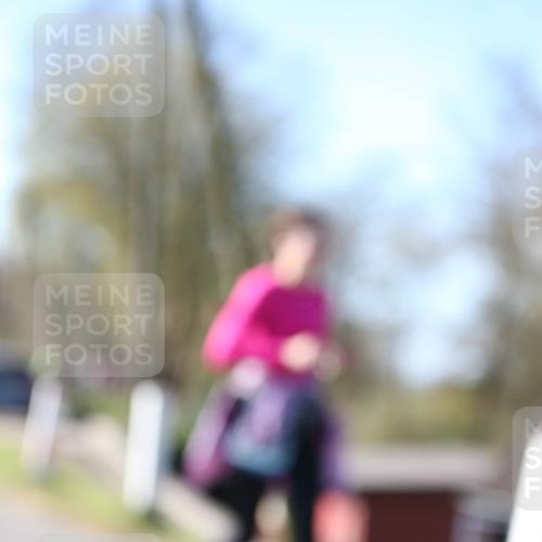 06.04.2025 - 44. Internationalen Wilhelmsburger Insellauf Jannik Wohlers http://msf.ph/oto/7624233 06.04.2025 10:33:42 Laufen  meine-sportfotos.de