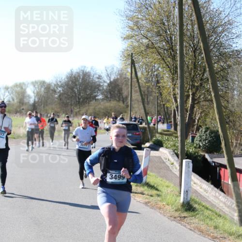 06.04.2025 - 44. Internationalen Wilhelmsburger Insellauf Jannik Wohlers http://msf.ph/oto/7624291 06.04.2025 10:34:10 Laufen 977, 307, 3499 meine-sportfotos.de