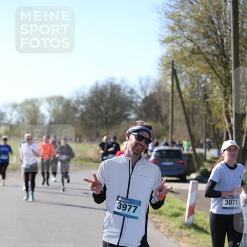06.04.2025 - 44. Internationalen Wilhelmsburger Insellauf Jannik Wohlers http://msf.ph/oto/7624299 06.04.2025 10:34:12 Laufen 3977, 3071 meine-sportfotos.de