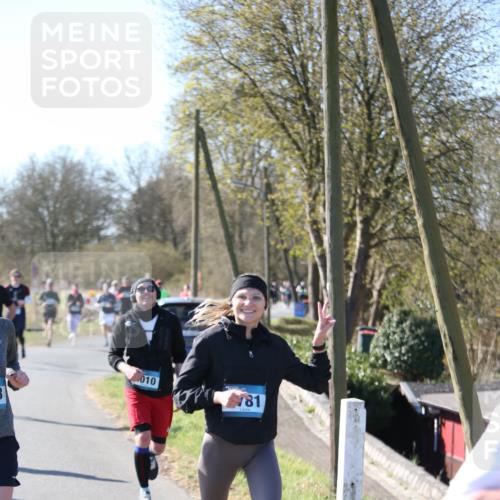 06.04.2025 - 44. Internationalen Wilhelmsburger Insellauf Jannik Wohlers http://msf.ph/oto/7624319 06.04.2025 10:34:19 Laufen 010, 81 meine-sportfotos.de