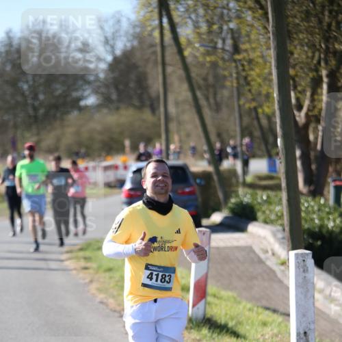 06.04.2025 - 44. Internationalen Wilhelmsburger Insellauf Jannik Wohlers http://msf.ph/oto/7624352 06.04.2025 10:34:28 Laufen 4183 meine-sportfotos.de