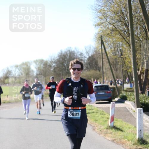 06.04.2025 - 44. Internationalen Wilhelmsburger Insellauf Jannik Wohlers http://msf.ph/oto/7624363 06.04.2025 10:34:30 Laufen 3881 meine-sportfotos.de