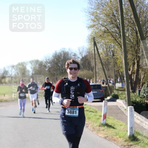 06.04.2025 - 44. Internationalen Wilhelmsburger Insellauf Jannik Wohlers http://msf.ph/oto/7624364 06.04.2025 10:34:30 Laufen 3881 meine-sportfotos.de
