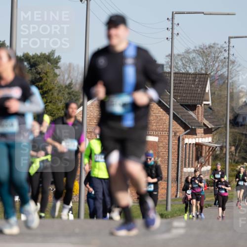 06.04.2025 - 44. Internationalen Wilhelmsburger Insellauf Michael Strokosch http://msf.ph/oto/7624601 06.04.2025 10:09:30 Laufen 4247, 657 meine-sportfotos.de