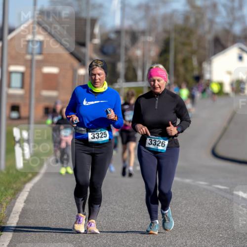 06.04.2025 - 44. Internationalen Wilhelmsburger Insellauf Michael Strokosch http://msf.ph/oto/7624625 06.04.2025 10:10:00 Laufen 3325, 3326 meine-sportfotos.de