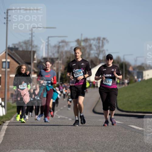 06.04.2025 - 44. Internationalen Wilhelmsburger Insellauf Michael Strokosch http://msf.ph/oto/7624640 06.04.2025 10:10:13 Laufen 3782, 3210, 3525, 3531, 115 meine-sportfotos.de