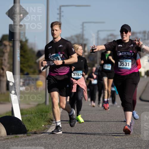06.04.2025 - 44. Internationalen Wilhelmsburger Insellauf Michael Strokosch http://msf.ph/oto/7624658 06.04.2025 10:10:18 Laufen 25, 3782, 3100, 2024, 3531 meine-sportfotos.de