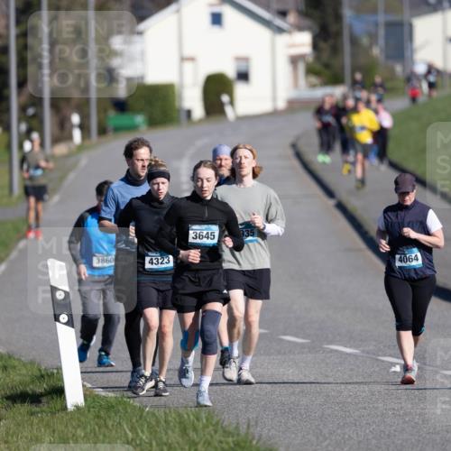 06.04.2025 - 44. Internationalen Wilhelmsburger Insellauf Michael Strokosch http://msf.ph/oto/7624719 06.04.2025 10:13:34 Laufen 3860, 4323, 3645, 935, 4064 meine-sportfotos.de