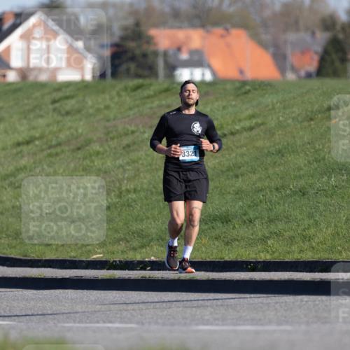 06.04.2025 - 44. Internationalen Wilhelmsburger Insellauf Michael Strokosch http://msf.ph/oto/7624758 06.04.2025 10:15:15 Laufen 3321 meine-sportfotos.de