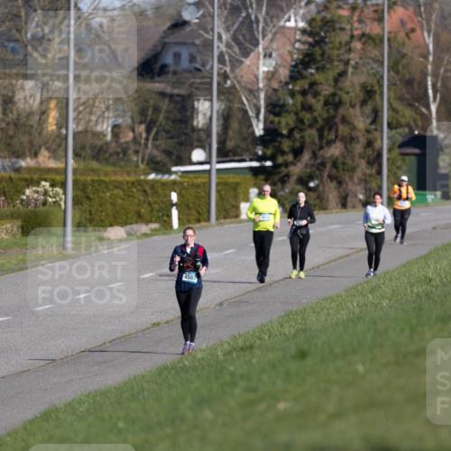 06.04.2025 - 44. Internationalen Wilhelmsburger Insellauf Michael Strokosch http://msf.ph/oto/7624763 06.04.2025 10:15:44 Laufen 303, 4583 meine-sportfotos.de