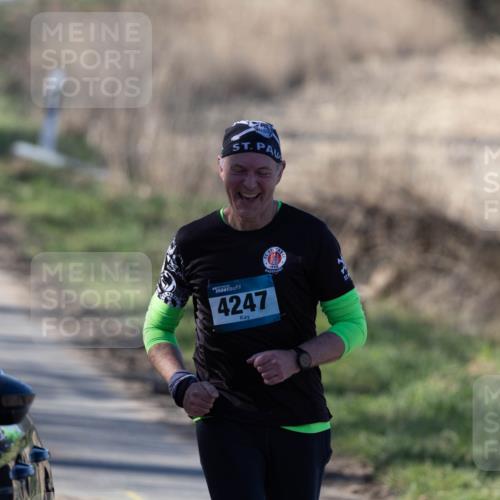 06.04.2025 - 44. Internationalen Wilhelmsburger Insellauf Michael Strokosch http://msf.ph/oto/7624816 06.04.2025 10:43:34 Laufen 4247 meine-sportfotos.de