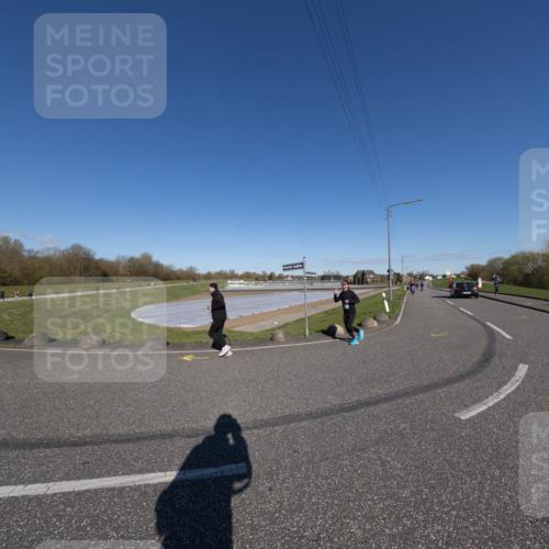 06.04.2025 - 44. Internationalen Wilhelmsburger Insellauf Michael Strokosch http://msf.ph/oto/7625196 06.04.2025 10:12:53 Laufen  meine-sportfotos.de