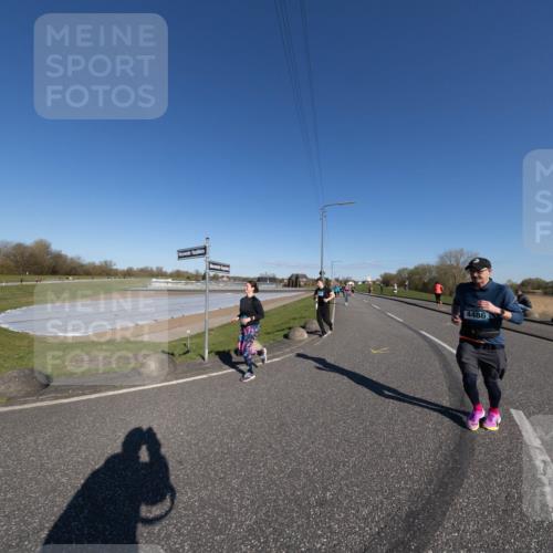 06.04.2025 - 44. Internationalen Wilhelmsburger Insellauf Michael Strokosch http://msf.ph/oto/7625208 06.04.2025 10:13:02 Laufen 4486 meine-sportfotos.de