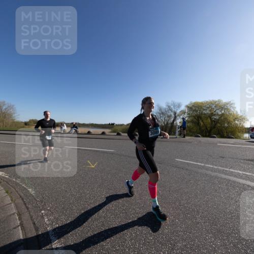 06.04.2025 - 44. Internationalen Wilhelmsburger Insellauf Michael Strokosch http://msf.ph/oto/7625230 06.04.2025 10:13:14 Laufen 3085 meine-sportfotos.de