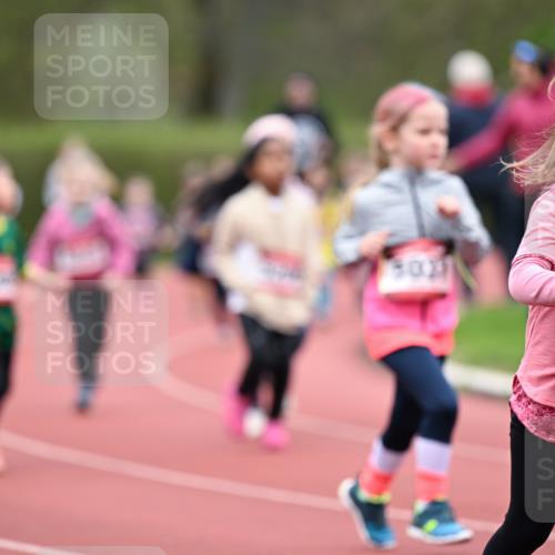 13.04.2025 - Hammer Lauf Dr. Thomas Lammeyer http://msf.ph/oto/7627030 13.04.2025 09:02:14 Laufen 3011, 15, 5314 meine-sportfotos.de