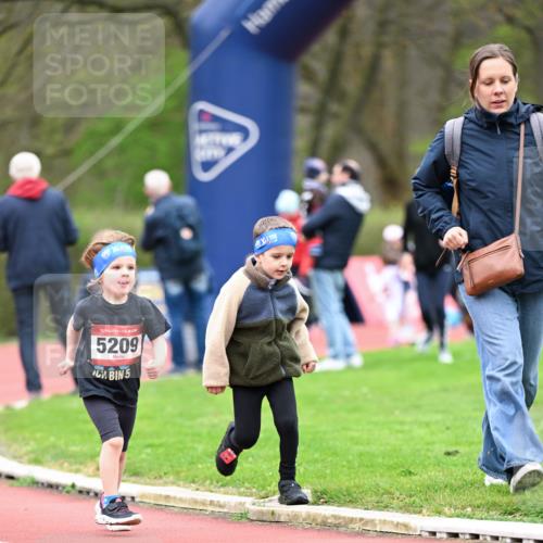 13.04.2025 - Hammer Lauf Dr. Thomas Lammeyer http://msf.ph/oto/7627195 13.04.2025 09:02:36 Laufen 15, 5209, 5 meine-sportfotos.de