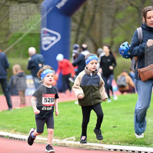 13.04.2025 - Hammer Lauf Dr. Thomas Lammeyer http://msf.ph/oto/7627199 13.04.2025 09:02:36 Laufen 15, 5209 meine-sportfotos.de