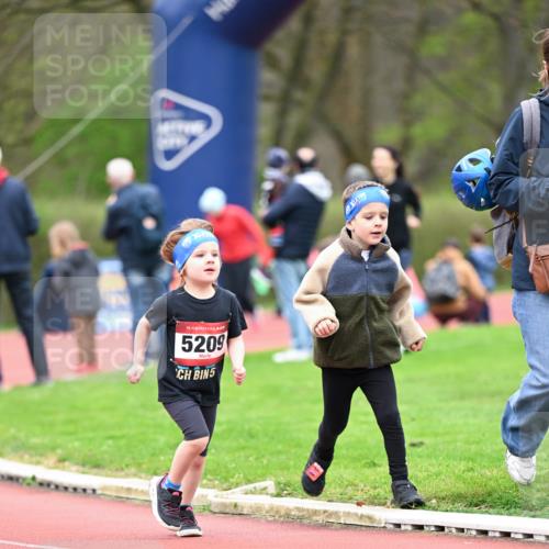 13.04.2025 - Hammer Lauf Dr. Thomas Lammeyer http://msf.ph/oto/7627200 13.04.2025 09:02:36 Laufen 15, 5209, 5 meine-sportfotos.de
