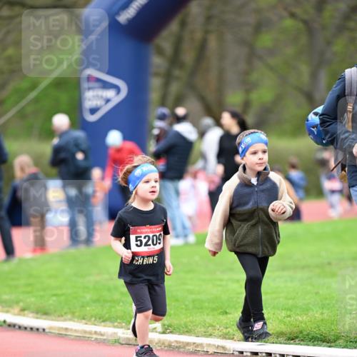13.04.2025 - Hammer Lauf Dr. Thomas Lammeyer http://msf.ph/oto/7627201 13.04.2025 09:02:36 Laufen 15, 5209, 5 meine-sportfotos.de