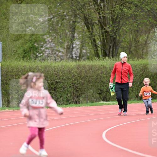 13.04.2025 - Hammer Lauf Dr. Thomas Lammeyer http://msf.ph/oto/7627259 13.04.2025 09:02:45 Laufen 5213, 5217 meine-sportfotos.de
