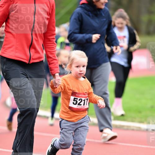 13.04.2025 - Hammer Lauf Dr. Thomas Lammeyer http://msf.ph/oto/7627366 13.04.2025 09:02:59 Laufen 15, 5217 meine-sportfotos.de