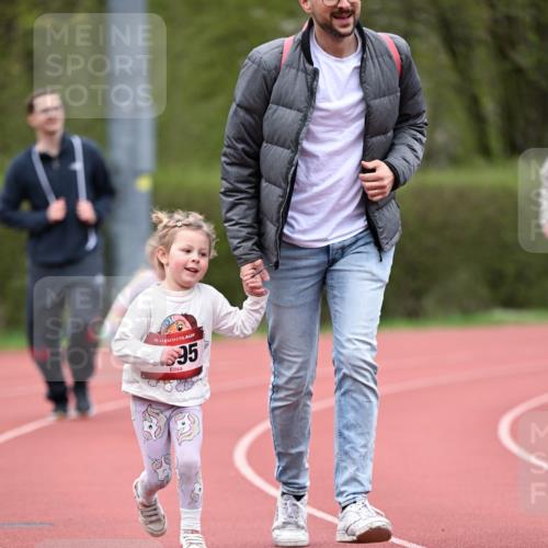 13.04.2025 - Hammer Lauf Dr. Thomas Lammeyer http://msf.ph/oto/7627407 13.04.2025 09:03:08 Laufen 15, 95 meine-sportfotos.de