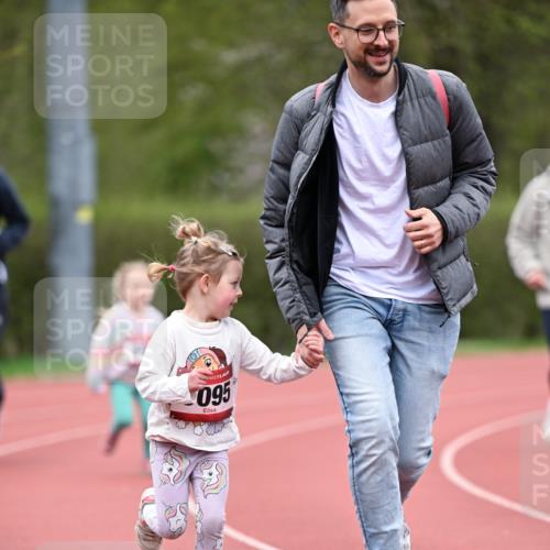 13.04.2025 - Hammer Lauf Dr. Thomas Lammeyer http://msf.ph/oto/7627413 13.04.2025 09:03:08 Laufen 095 meine-sportfotos.de