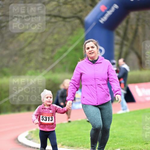 13.04.2025 - Hammer Lauf Dr. Thomas Lammeyer http://msf.ph/oto/7627515 13.04.2025 09:03:50 Laufen 15, 5313 meine-sportfotos.de