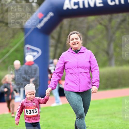 13.04.2025 - Hammer Lauf Dr. Thomas Lammeyer http://msf.ph/oto/7627525 13.04.2025 09:03:51 Laufen 15, 5313 meine-sportfotos.de