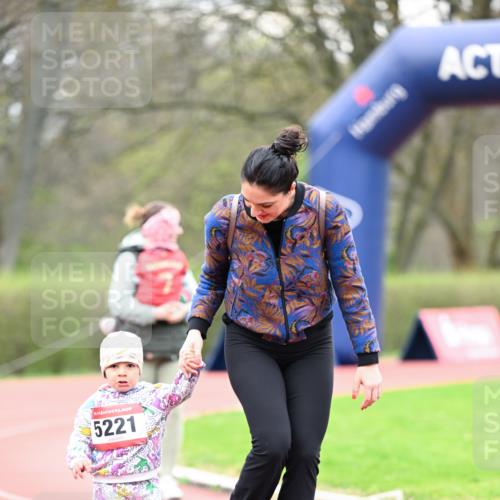 13.04.2025 - Hammer Lauf Dr. Thomas Lammeyer http://msf.ph/oto/7627536 13.04.2025 09:04:34 Laufen 5221 meine-sportfotos.de
