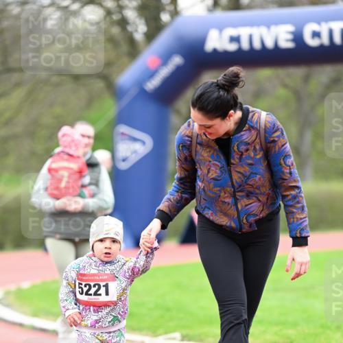 13.04.2025 - Hammer Lauf Dr. Thomas Lammeyer http://msf.ph/oto/7627544 13.04.2025 09:04:35 Laufen 5221 meine-sportfotos.de